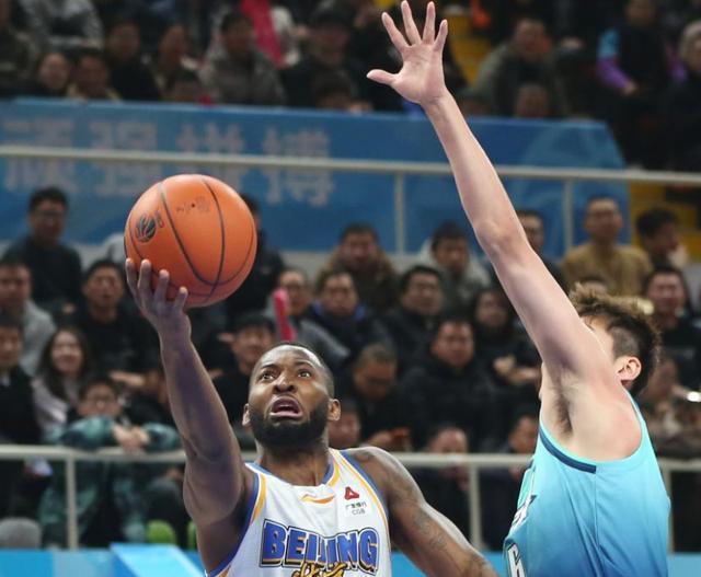 开云体育APP下载-CBA｜克服伤病困扰 北汽男篮客场1分险胜山西队